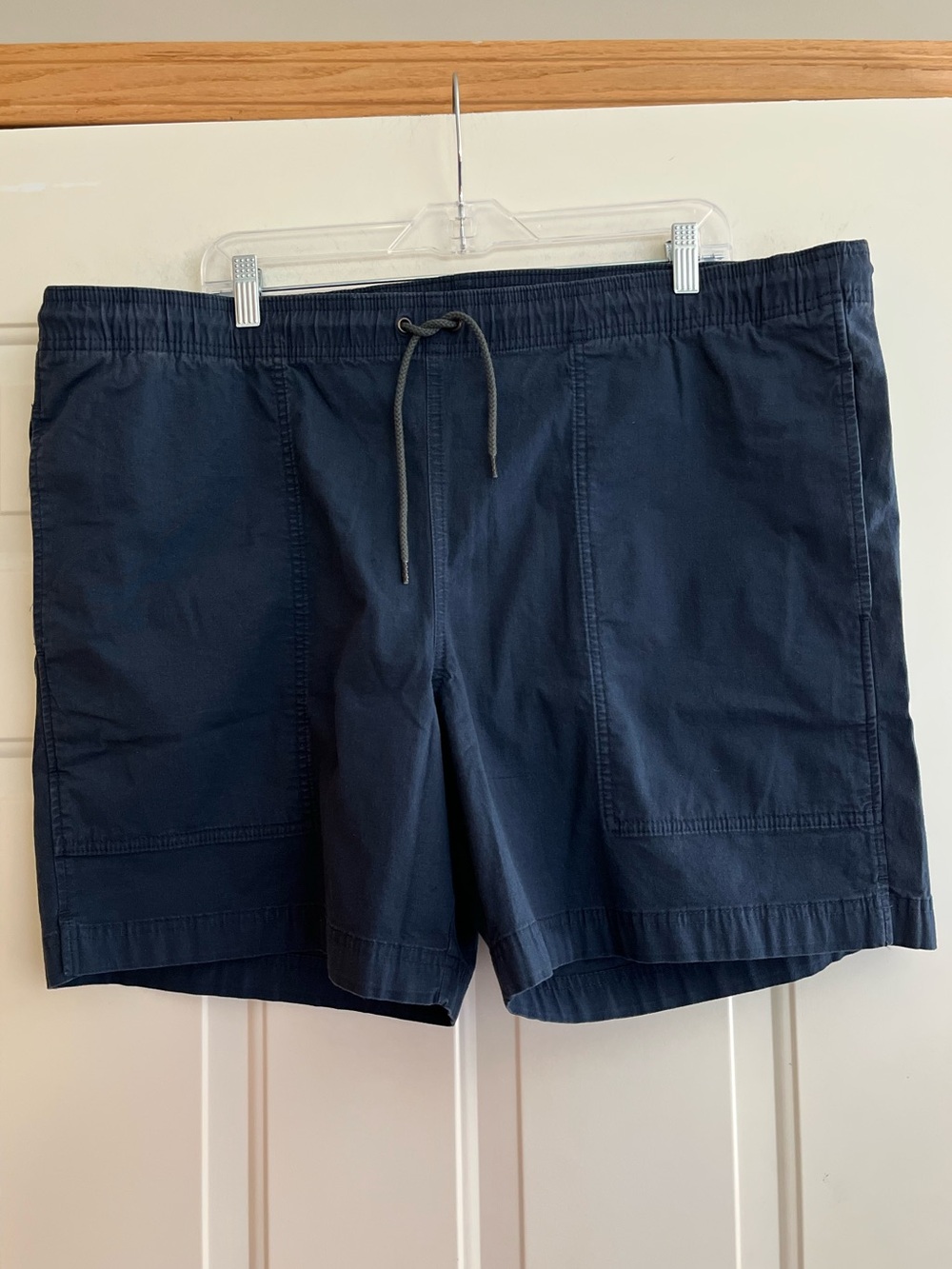 New men’s Filson blue dry falls active  pull on elastic drawstring waist. XL